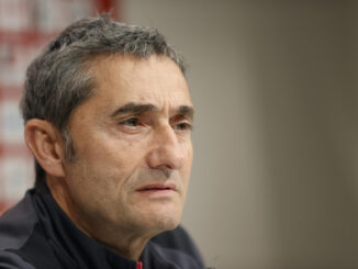 El entrenador del Athletic Club, Ernesto Valverde, este sábado durante la rueda de prensa antes del partido de mañana ante el Real Madrid.- EFE/ Luis Tejido