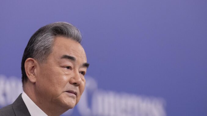 El ministro de Exteriores chino, Wang Yi. EFE/EPA/ANDRES MARTINEZ CASARES
