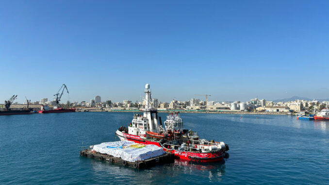 El barco de la ONG española Open Arms cargado con 200 toneladas de ayuda humanitaria para la Franja Gaza zarpó este martes del puerto chipriota de Larnaca. EFE/World Central Kitchen  SOLO USO EDITORIAL/SOLO DISPONIBLE PARA ILUSTRAR LA NOTICIA QUE ACOMPAÑA (CRÉDITO OBLIGATORIO)
