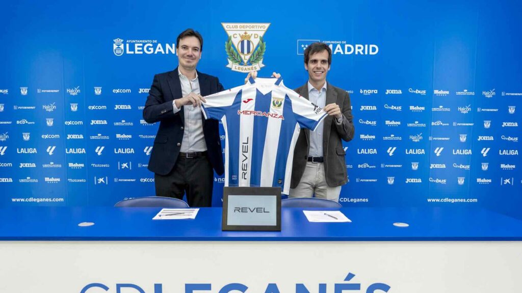 El C.D. Leganés se alía con REVEL, la startup líder en renting digital, como nuevo patrocinador oficial premium