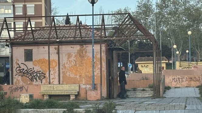 El ayuntamiento colaborará en la reparación de los aparcamientos