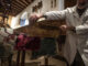 Imagen de la silla de montar que se conserva en el Palacio de Viana de Córdoba y que ancestralmente se adjudica a Boabdil. EFE/Rafa Alcaide
