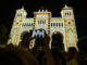 Encendido de la portada del Real de la Feria de Abril de Sevilla que ha tenido lugar esta media noche dando comienzo una semana de celebración en la capital andaluza. EFE/ Raúl Caro.