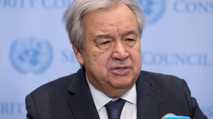Fotografía cedida por la ONU donde aparece su secretario general, António Guterres, mientras habla durante una rueda de prensa celebrada en la sede del organismo en Nueva York (EE.UU.). EFE/ Eskinder Debebe/ONU
