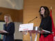 La presidenta de la Comunidad de Madrid, Isabel Díaz Ayuso (d), junto a la alcaldesa de Alcobendas, Rocío García Alcántara (i) en rueda de prensa tras la reunión del Consejo de Gobierno celebrada este miércoles en Alcobendas. EFE/Daniel González