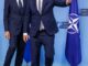 El primer ministro holandés, Mark Rutte (izquierda), y el secretario general de la OTAN, Jens Stoltenberg, hablan en la sede de la OTAN en Bruselas, Bélgica, el 17 de abril de 2024. (Bélgica, República Checa, Dinamarca, Países Bajos; Holanda, Bruselas) EFE/EPA/OLIVIER MATTHYS