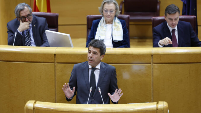 El presidente de la Generalitat Valencina Carlos Mazón, interviene a la sesión de la Comisión General de Comunidades Autónomas celebrada este lunes en el Senado en la que se debate la ley de amnistía. EFE/Mariscal
