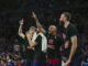 Los jugadores del Baskonia celebran una acción durante un partido de la Euroliga de baloncesto, entre el Baskonia y el Virtus Bolonia, en Vitoria (País Vasco). EFE/ Adrian Ruiz Hierro