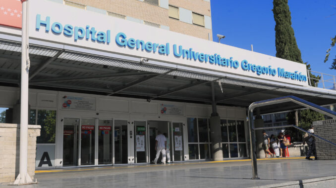 Imagen de archivo de la entrada principal del Hospital General Universitario Gregorio Marañón (Madrid). EFE/ Fernando Alvarado
