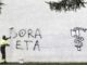 Limpieza de pintadas de apoyo a ETA en Pamplona. EFE/Jesús Diges
