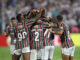 Jugadores de Fluminense celebran en un partido de la fase de grupos de la Copa Libertadores. EFE/ Paolo Aguilar