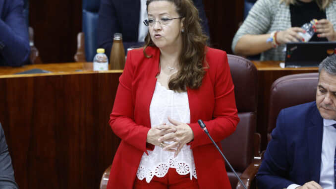 La consejera de Sanidad de la Comunidad de Madrid, Fátima Matute, durante un pleno de la Asamblea. EFE/Rodrigo Jiménez