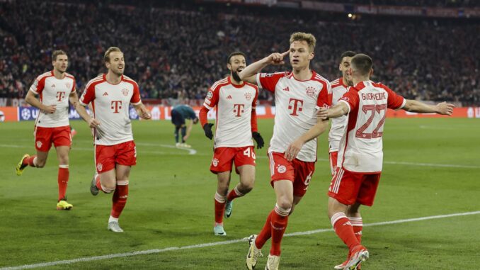 El jugador del Bayern Múnich Joshua Kimmich (3-d) celebra el gol decisivo durante el partido de vuelta de cuartos de final que han jugado Bayern Munich y Arsenal en Múnich, Alemania). EFE/EPA/RONALD WITTEK
