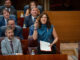 La presidenta de la Comunidad, Isabel Díaz Ayuso, interviene durante el pleno de la Asamblea de Madrid este jueves. EFE/Fernando Villar