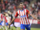 El delantero uruguayo del Girona Cristhian Stuani celebra su gol, sexto del equipo ante el Granada, durante el encuentro de la jornada 38 de LaLiga entre Girona FC y Granada CF, este viernes en el estadio Motilivi, en Girona. EFE/ David Borrat