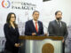 Fotografía cedida por la Presidencia de Paraguay de la vocera del Gobierno de Paraguay, Paula Carro (i); el ministro saliente de Justicia, Ángel Barchini (c), y el nuevo ministro de Justicia, Rodrigo Nicora (d), durante una rueda de prensa este jueves en Asunción (Paraguay). EFE/Presidencia de Paraguay