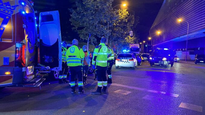 Al menos 32 personas han sido detenidas esta noche por participar en la riña entre feriantes ocurrida este martes junto al estadio Santiago Bernabéu, en Madrid. EFE/Ayuntamiento de Madrid
