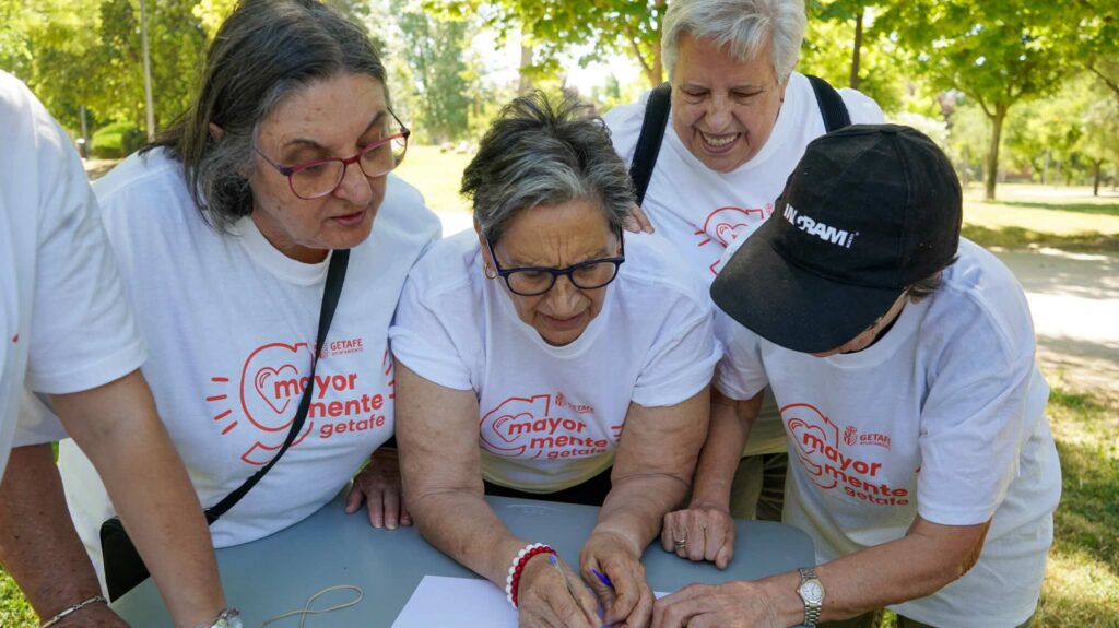 Getafe lanza un campamento de verano para abuelos y nietos con diversas actividades recreativas