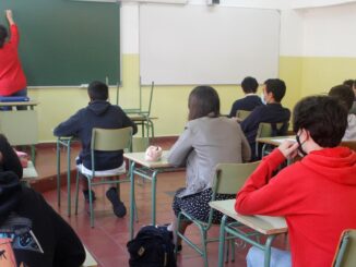 Imagen de archivo de una clase en un instituto. EFE/ Juan González