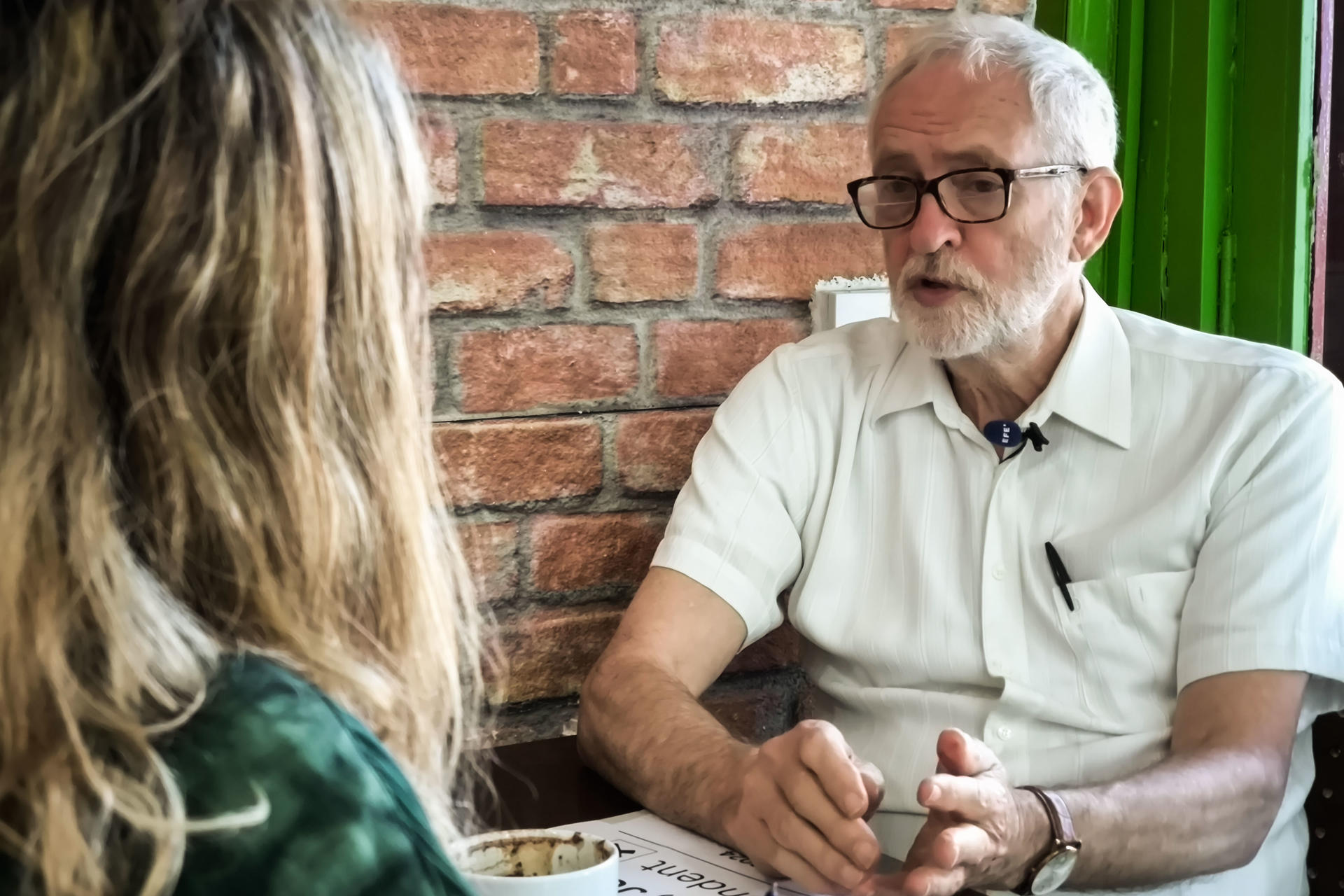 El exlíder del Partido Laborista británico Jeremy Corbyn en una entrevista con EFE. EFE/Guillermo Garrido
