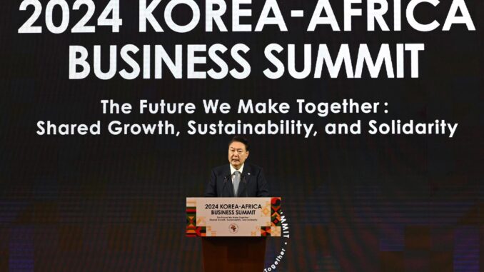 El presidente surcoreano, Yoon Suk-yeol, habla durante la Cumbre Empresarial Corea-África 2024 en Seúl, el 5 de junio de 2024. EFE/EPA/Kim Min-Hee / PISCINA
