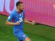 El jugador eslovaco Ivan Schranz celebra tras marcar el gol inicial durante el partido de fútbol del grupo E de la Eurocopa 2024 entre Eslovaquia y Ucrania, en Dusseldorf, Alemania. EFE/EPA/FRIEDEMANN VOGEL