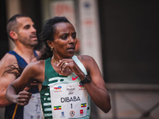 La etíope Tirunesh Dibaba, triple campeona olímpica de 5.000 y 10.000 metros, participa en la cuarta edición de la Vintage Run by TotalEnergies, de diez kilómetros y con 8.000 participantes, este domingo en Madrid. EFE/ MAPOMA - SOLO USO EDITORIAL/SOLO DISPONIBLE PARA ILUSTRAR LA NOTICIA QUE ACOMPAÑA (CRÉDITO OBLIGATORIO) -