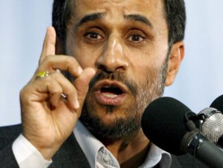 Foto de archivo del expresidente iraní, Mahmud Ahmadineyad. EFE/Abedin Taherkernareh