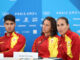 La tenista Anabel Medina (d), junto a Sara Sorribes (c) y Carlos Alcaraz, durante una rueda de prensa convocada por los integrantes del equipo olímpico español de tenis de cara a su participación en los Juegos Olímpicos de París 2024, en la capital francesa. EFE/ Sashenka Gutiérrez