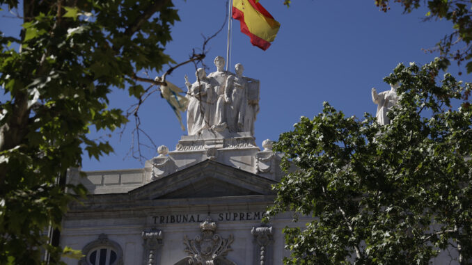 Imagen de archivo de la fachada del Tribunal Supremo. EFE/Emilio Naranjo
