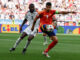 El delantero de España Álvaro Morata (d), durante el partido de cuartos de final de la Eurocopa entre España y Alemania, en Stuttgart. EFE/ JJ Guillén