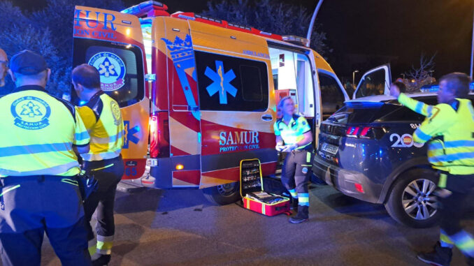 Un varón resulta herido grave y otros cuatro presentan heridas de diversa consideración tras participar en una reyerta que se ha producido esta madrugada en la Calle San Cipriano del distrito madrileño de Vicálvaro, según información facilidad por Emergencias Madrid. EFE/ Emergencias Madrid Via X SOLO USO EDITORIAL/SOLO DISPONIBLE PARA ILUSTRAR LA NOTICIA QUE ACOMPAÑA (CRÉDITO OBLIGATORIO)
