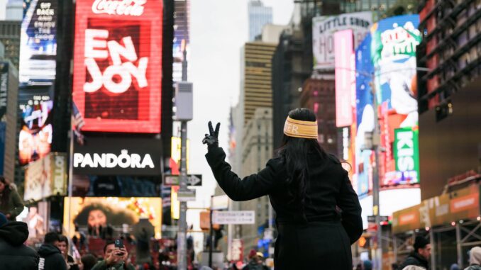 Fotografía de archivo de turistas en Nueva York (EE.UU.). EFE/EPA/JUSTIN LANE
