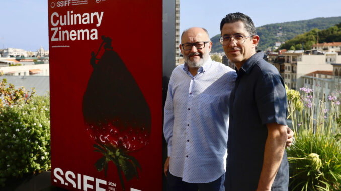 El director del Basque Culinary Center Joxe Mari Aizega (d) junto al su homólogo del Festival de Cine San Sebastián, José Luis Rebordinos (i) presentan este miércoles en san Sebastián los contenidos que este año ofrecerá la sección Culinary Zinema, que aúna cine y gastronomía con proyecciones y cenas temáticas.EFE/Javi Colmenero
