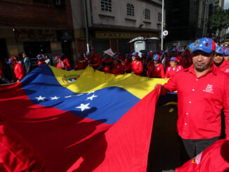 AME6978. CARACAS (VENEZUELA), 31/07/2024.- Empleados públicos participan en una marcha en apoyo al presidente de Venezuela Nicolás Maduro este miércoles, en Caracas (Venezuela). EFE/ Manuel Díaz