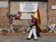 Homenaje a las Trece Rosas en el 85 aniversario de su muerte, este lunes en el cementerio del Este en Madrid. EFE/ J. J. Guillén