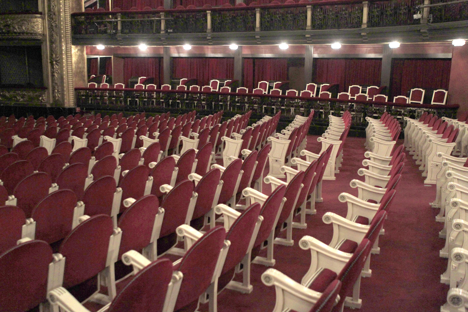 Imagen de archivo del patio de butacas del Teatro Español de Madrid. EFE/Manuel Hernández de León
