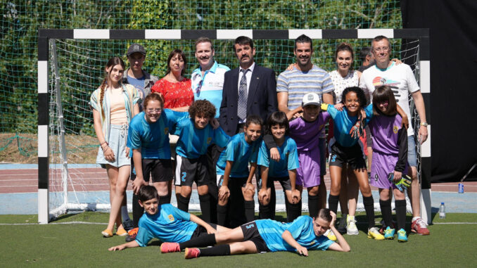 Imagen cedida de la pandilla del equipo Soto Alto F.C., los protagonistas de la saga de literatura juvenil creada por Roberto Santiago, que vuelven a dar el salto a la gran pantalla en 'Los Futbolísimos y el misterio del tesoro pirata', EFE/  Chester Media Producciones 
SOLO USO EDITORIAL/SOLO DISPONIBLE PARA ILUSTRAR LA NOTICIA QUE ACOMPAÑA (CRÉDITO OBLIGATORIO)
