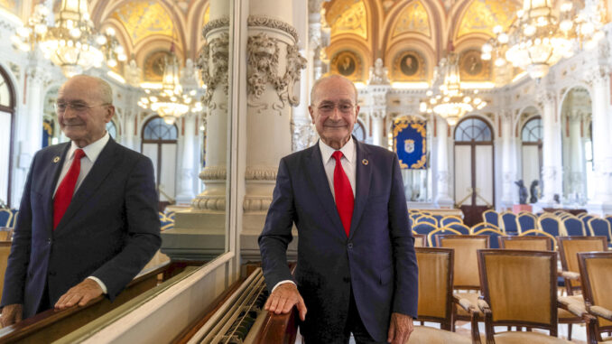 El alcalde de Málaga, Francisco de la Torre, durante una entrevista con EFE. EFE/Jorge Zapata
