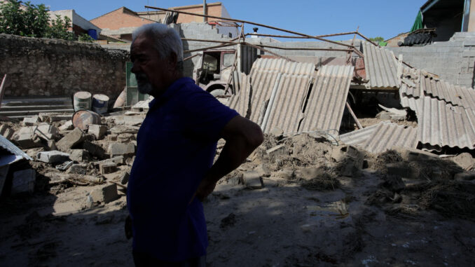 Imagen de los daños causados por la tormenta caída este jueves en la provincia de Granada. EFE/Pepe Torres
