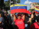 Fotografía de archivo en la que se ve a simpatizantes que participan de una marcha en apoyo al presidente de Venezuela, Nicolás Maduro, el miércoles en Caracas (Venezuela). EFE/ Manuel Díaz