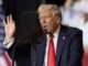 El ex presidente estadounidense Donald J. Trump celebra un mitin en el New Holland Arena de Harrisburg, Pensilvania, EE. UU., el 31 de julio de 2024.EFE/EPA/Michael Reynolds