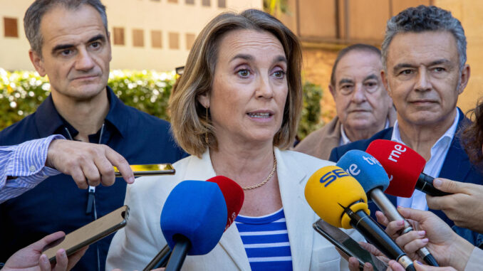 La secretaria general del PP, Cuca Gamarra, ha pedido al Gobierno de España que "se sume a defender la democracia en Venezuela" y respalde el acuerdo adoptado en el Congreso de los Diputados para reconocer a Edmundo González como presidente electo de ese país. EFE/ Raquel Manzanares
