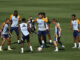 Los jugadores del Real Madrid durante el entrenamiento realizado en la Ciudad Deportiva de Valdebebas para preparar el partido de la 5ª jornada de Liga que el equipo disputa mañana ante la Real Sociedad en Anoeta. EFE/Rodrigo Jiménez