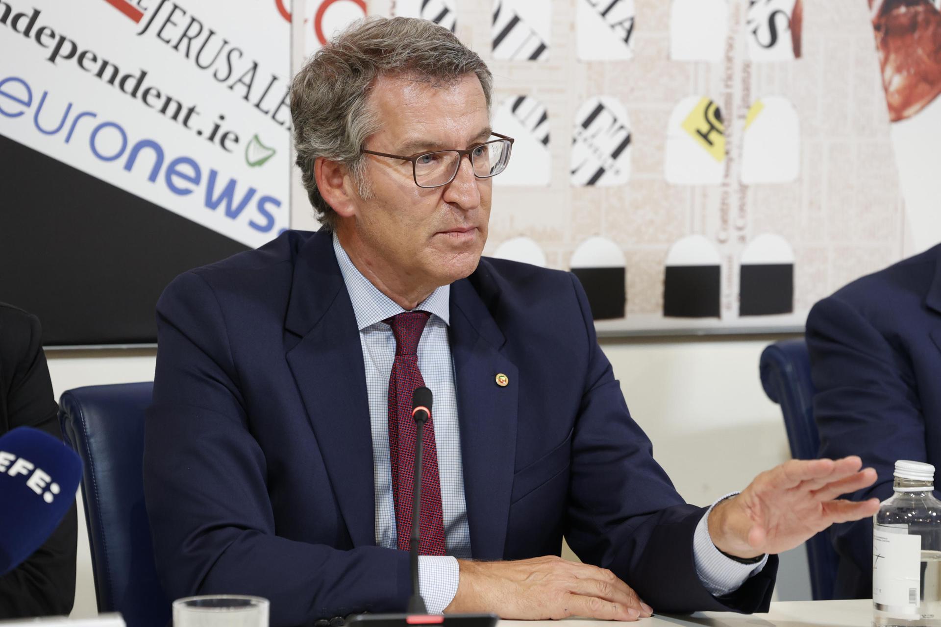 El presidente del PP, Alberto Núñez Feijoo, este jueves en Roma.
 EFE/EPA/FABIO FRUSTACI
