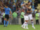 Vinícius Moreira de Lima (i) de Fluminense celebra su gol con Ganso en el partido de ida de cuartos de final de la Copa Libertadores. EFE/ Antonio Lacerda