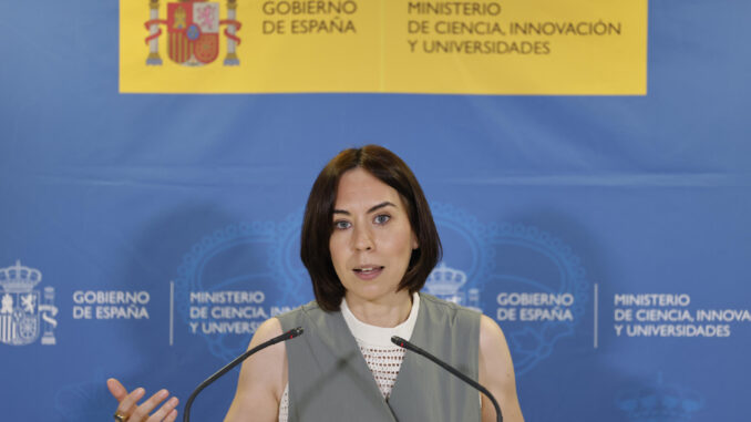 Imagen de archivo de la ministra de Ciencia, Innovación y Universidades, Diana Morant (c).
EFE/ Ana Escobar
