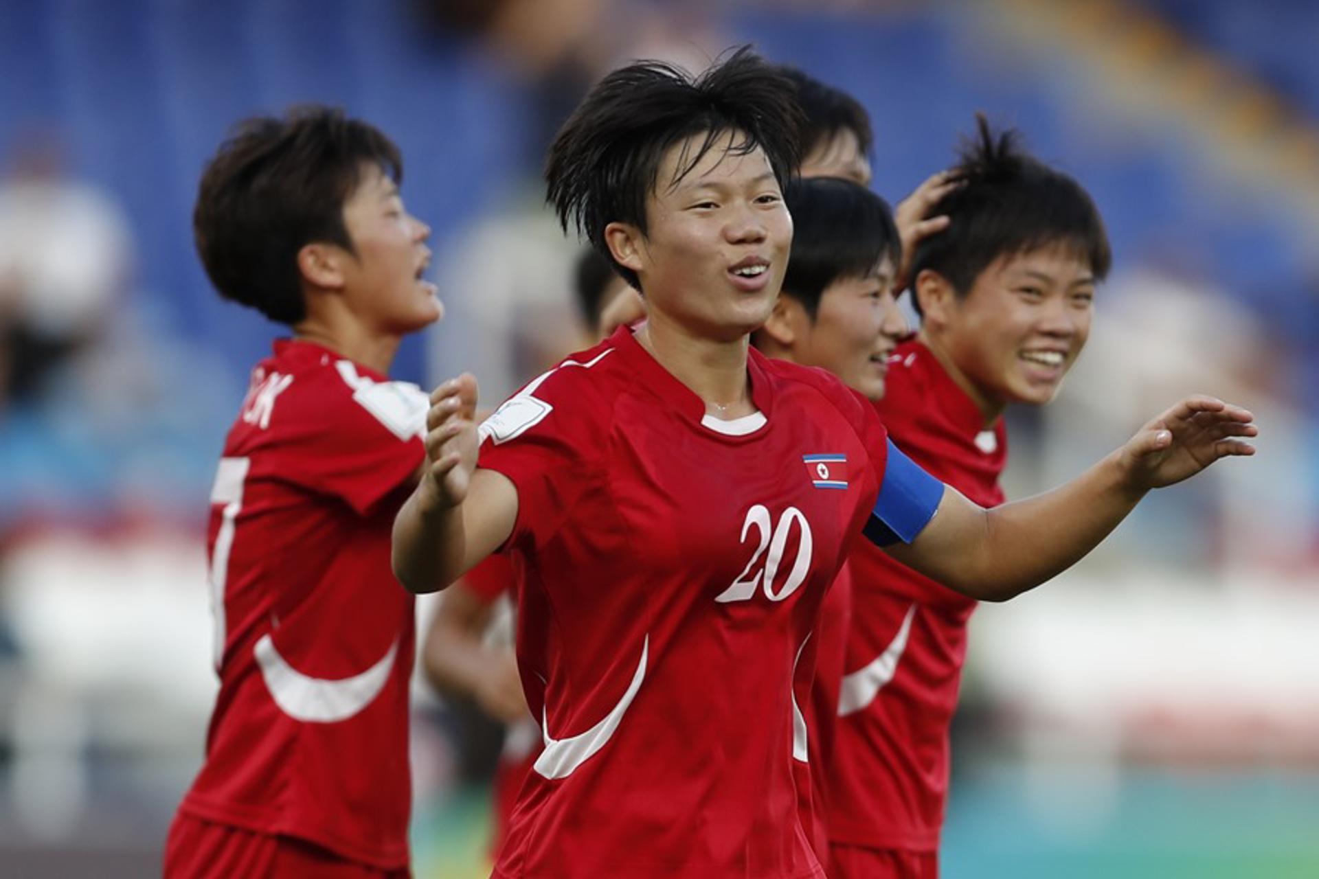 Un Yong Chae de Corea del Norte celebra su gol en un partido del grupo F de la Copa Mundial Femenina sub-20. EFE/ Ernesto Guzmán Jr.
