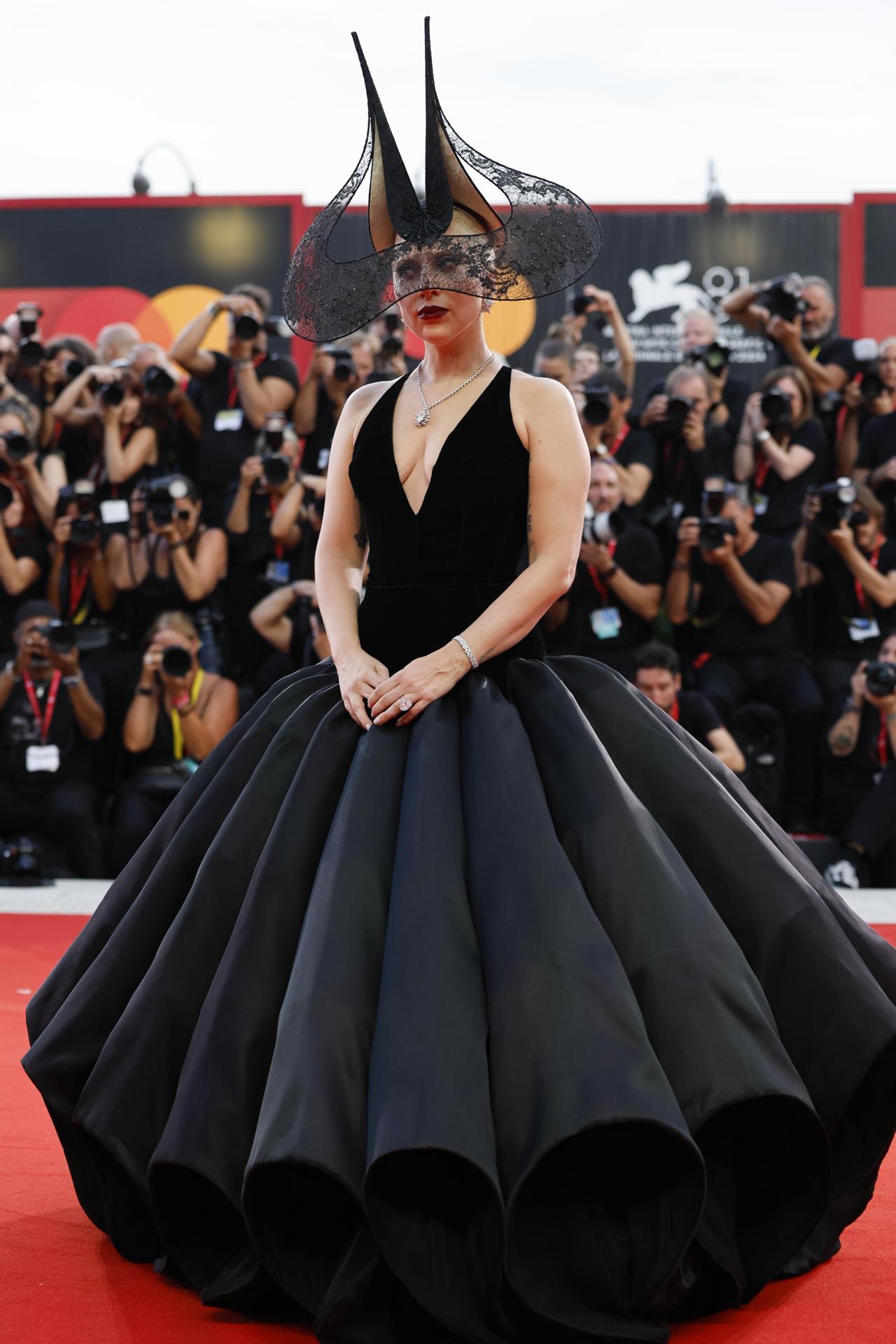 La cantante y actriz estadounidense Lady Gaga llega al estreno de 'Joker: Folie a Deux' en el 81 ° Festival Internacional de Cine de Venecia, en Venecia, Italia, el 4 de septiembre de 2024. La película se presenta en la competición oficial 'Venezia 81' del festival que se celebra del 28 de agosto al 7 de septiembre de 2024. (Cine, Italia, Niza, Venecia) EFE/EPA/FABIO FRUSTAC
