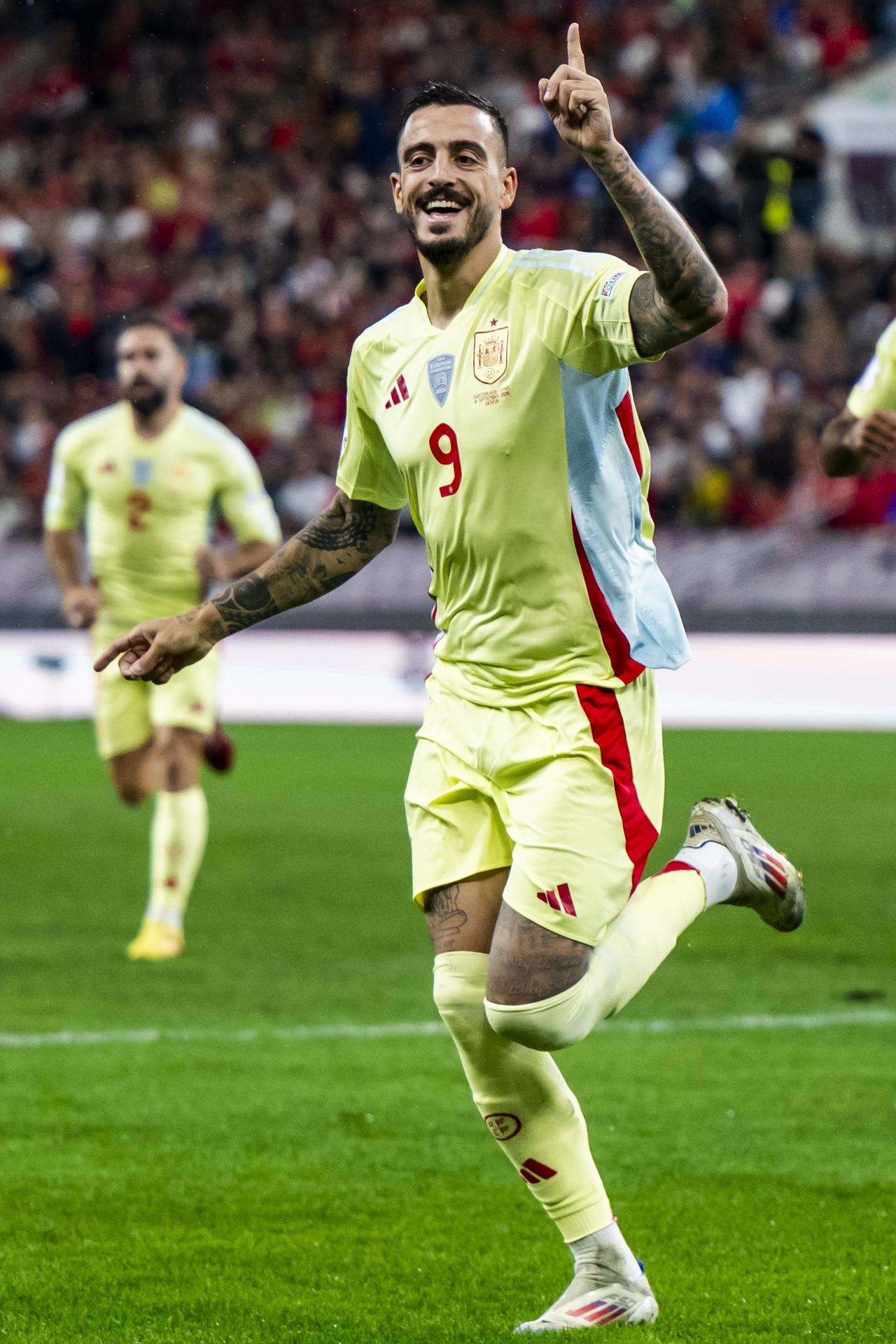 GenevaEFE/EPA/JEAN-CHRISTOPHE BOTT (Switzerland), 08/09/2024.- Spain's Joselu celebrates after scoring the 0-1 goal during the UEFA Nations League group A soccer match between Switzerland and Spain, in Geneva, Switzerland, 08 September 2024. (España, Suiza, Ginebra) EFE/EPA/JEAN-CHRISTOPHE BOTT
